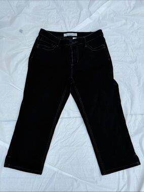 Chico's Black Cropped Stretch Jeans